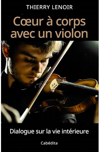 Coeur à corps avec un violon